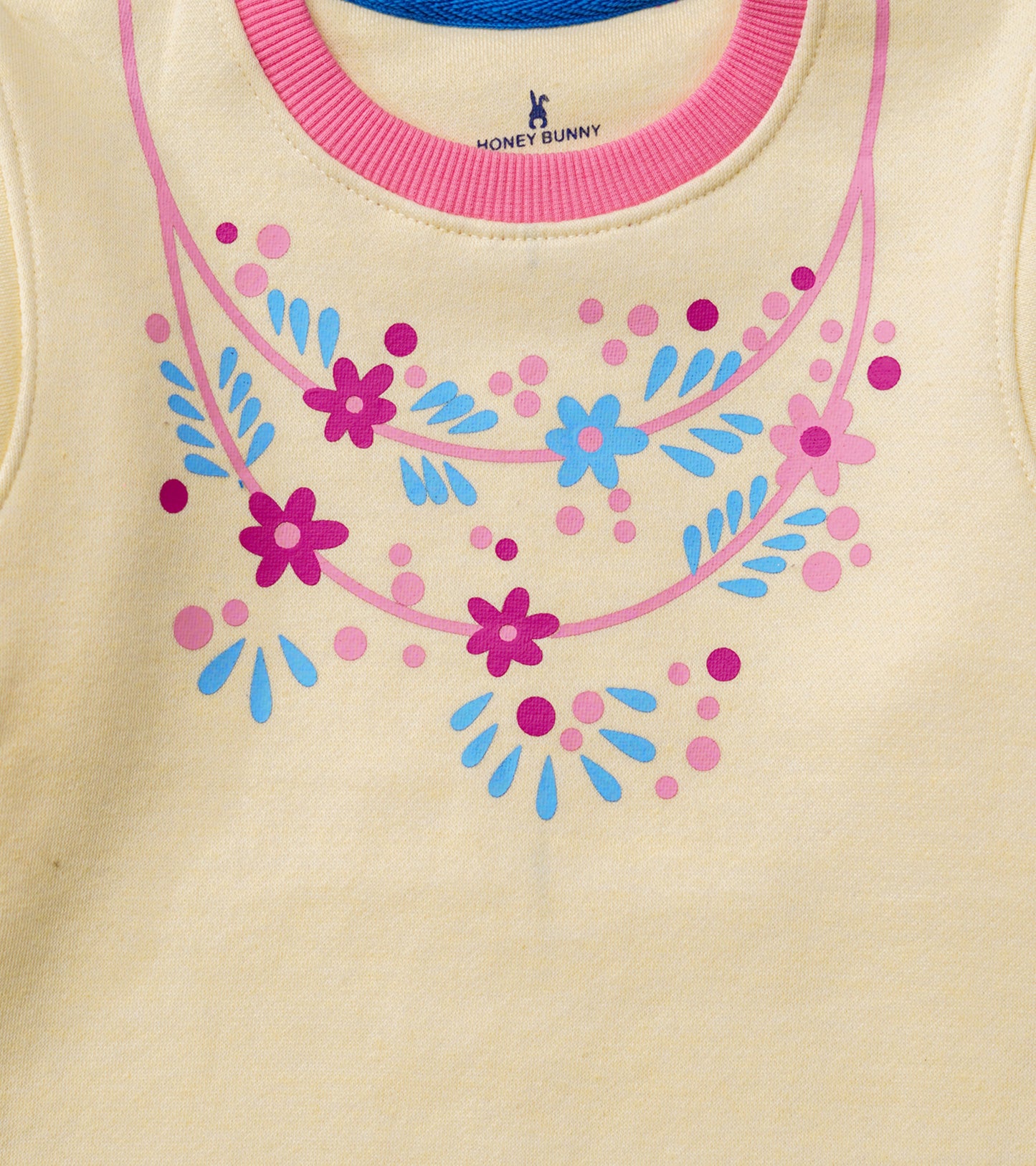 GIRLS FLORAL NECK GRAPHIC FLEECE TOP