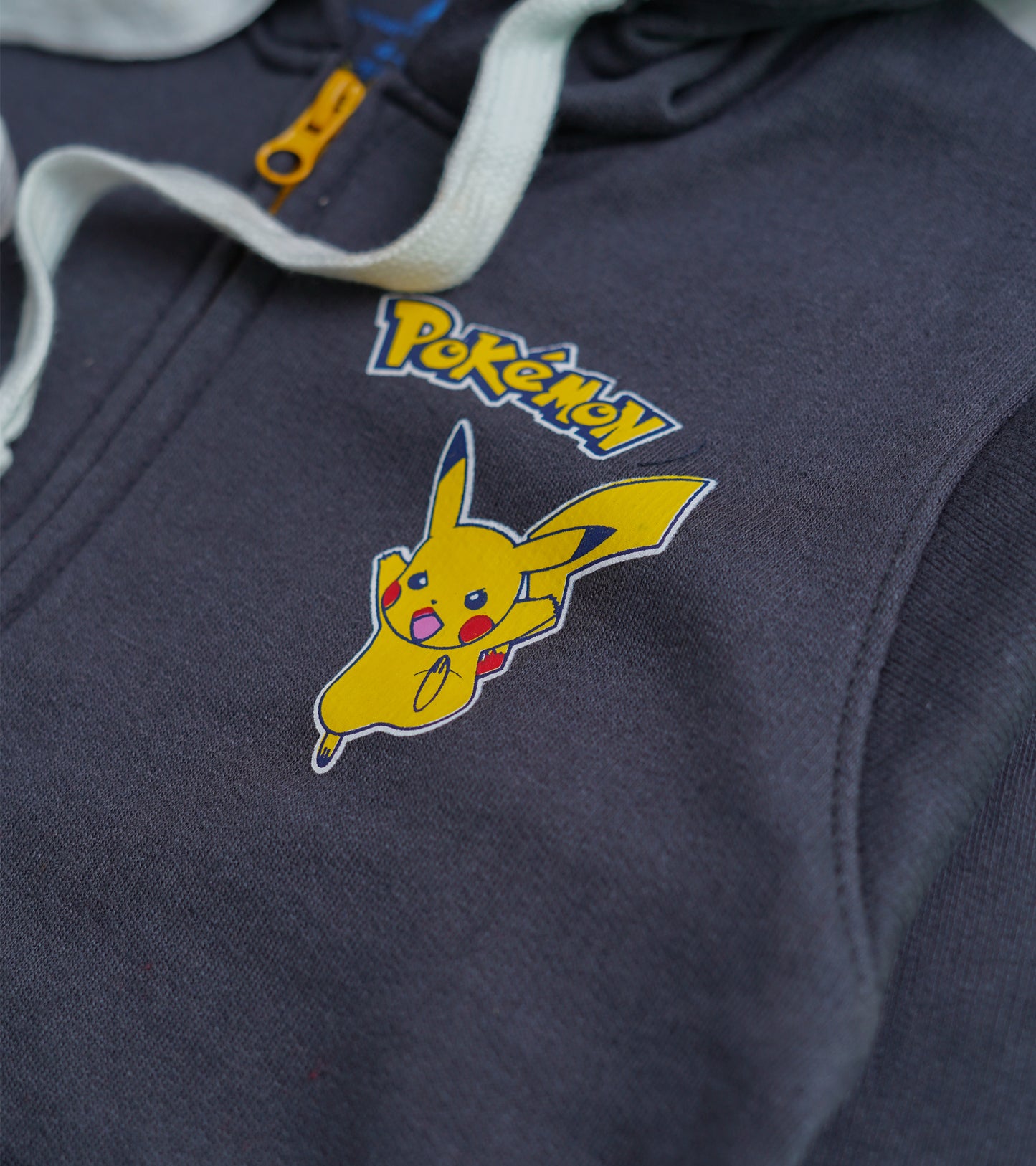 BOYS GRAY POKEMON ZIPPER HOODIE