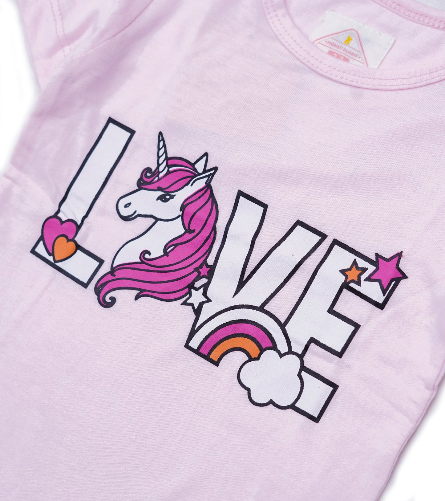 GIRLS LOVE UNICORN GRAPHIC T-SHIRT